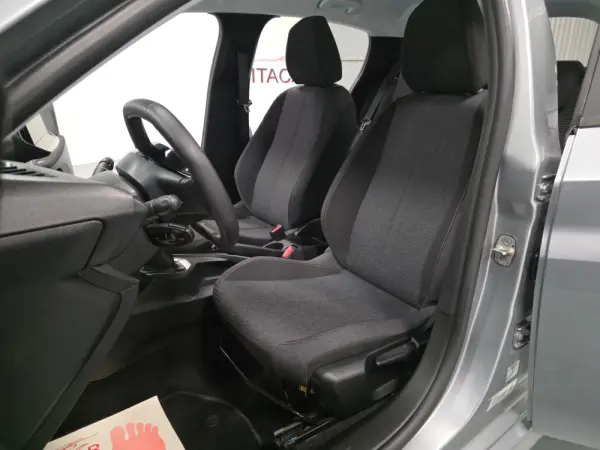 Peugeot 208 1.2 STYLE 70