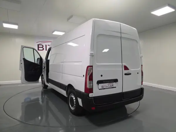 Renault Master L2H2 2.3 DCI 135CV GPS IVA DEDUTIVEL 33