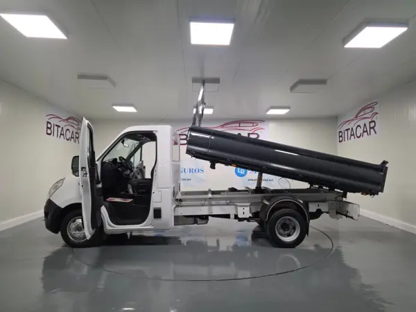 Renault Master 2.3 DCI 130CV BASCULANTE 46