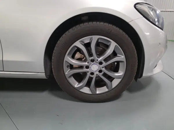 Mercedes-Benz C 200 D BLUETEC STATION 4