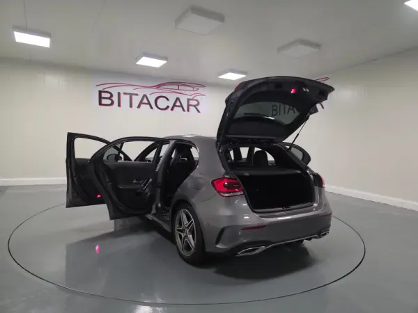 Mercedes-Benz A 180 d AMG Line Aut. 35