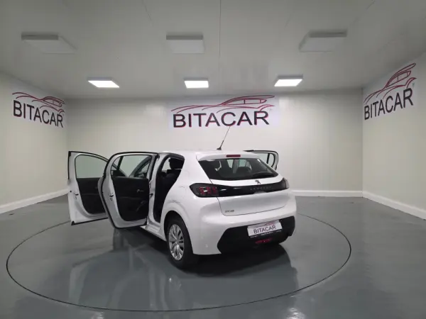 Peugeot 208 1.2 ACTIVE 56