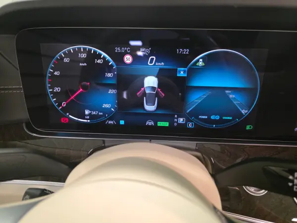 Mercedes-Benz E 300 AMG CABRIO 105