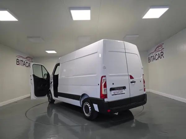 Renault Master L2H2 135CV IVA DEDUTIVEL 57