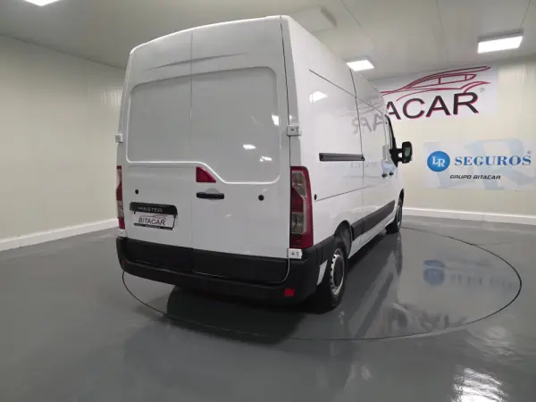 Renault Master L2H2 2.3 DCI 135CV GPS IVA DEDUTIVEL 27