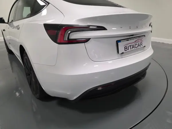 Tesla Model 3 Tração Traseira Premium 31