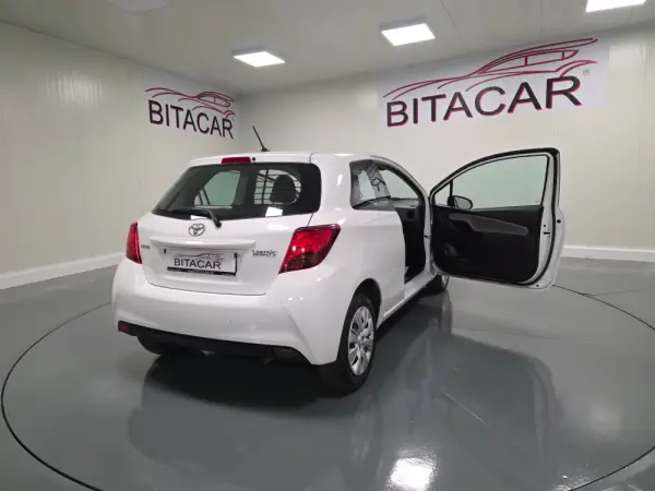 Toyota Yaris BIZZ 1.4 D-4D 90CV IVA DEDUTIVEL 61