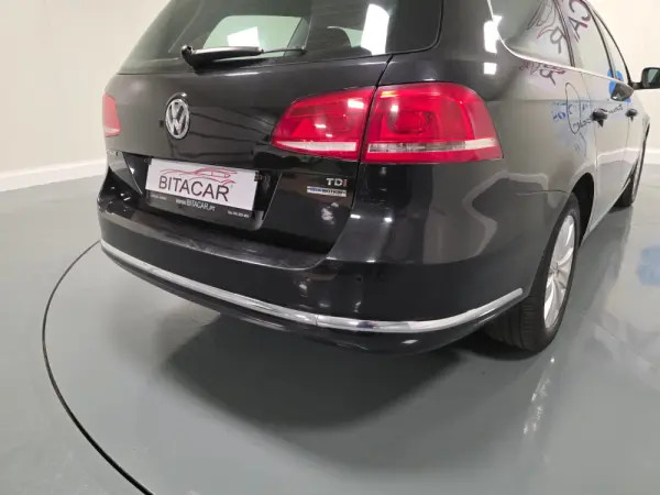 Volkswagen Passat 1.6 TDI Confortline 23