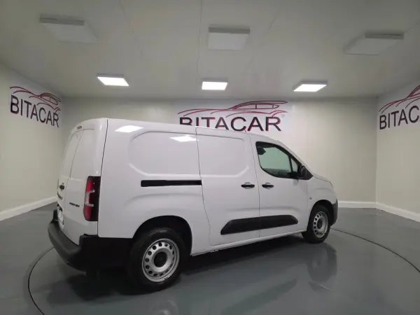 Peugeot Partner 1.5 BLUEHDI 100CV LONGA CAMARA TRASEIRA 54