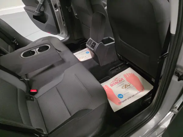 Volkswagen Golf 1.6 TDI CONFORTLINE 69