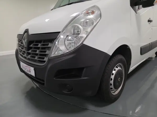 Renault Master 2.3 dCi L2H2 3.5T 11