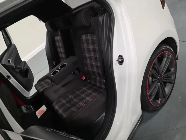 Volkswagen Golf 2.0 TSI GTI DSG Performance 45