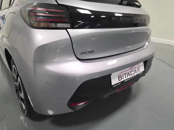Peugeot 208 1.2 STYLE 22