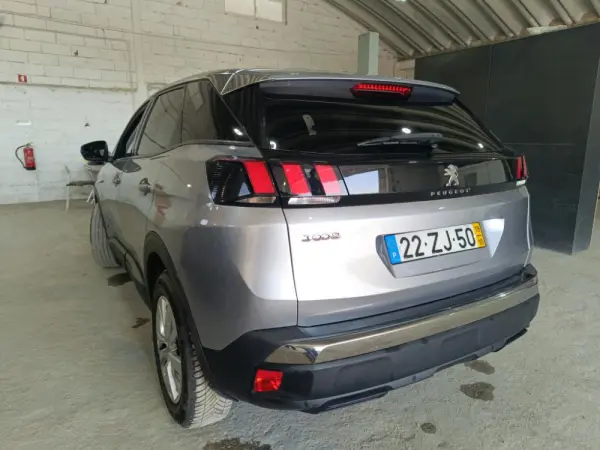 Peugeot 3008 1.5 BlueHDi Active 3