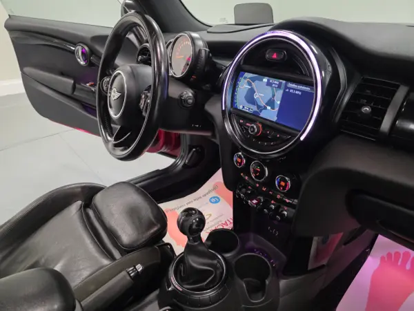 MINI 3 Portas Cooper D 62