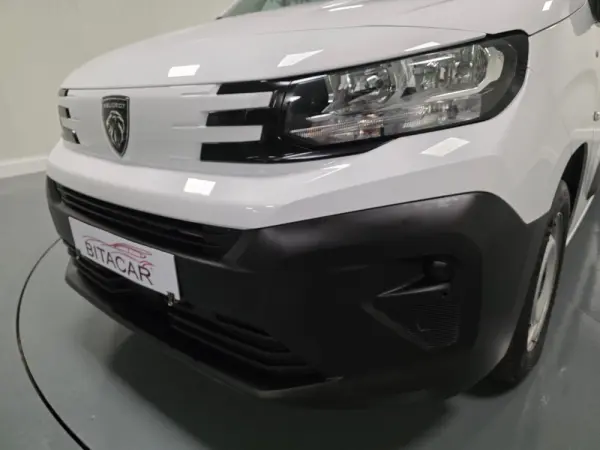 Peugeot Partner 1.5 BLUEHDI 100CV LONGA CAMARA TRASEIRA 11