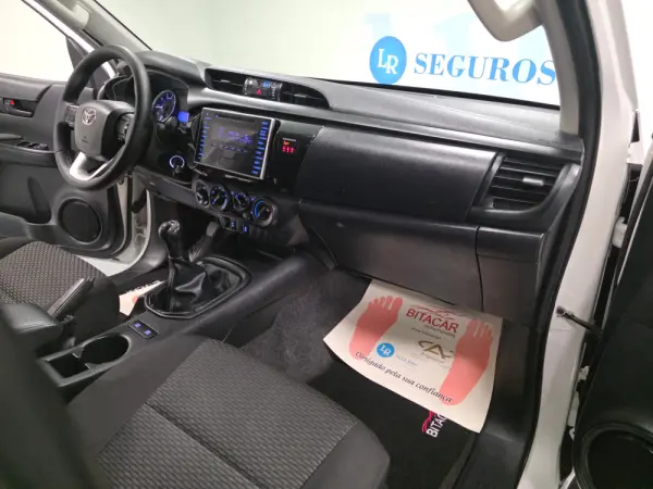 Toyota Hilux 2.4 D-4D 4WD CD CH 68