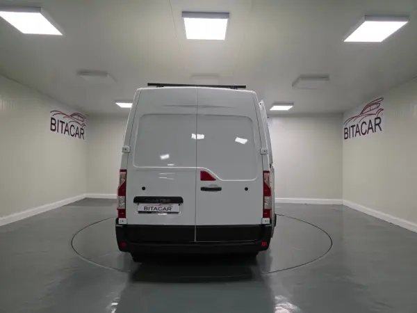 Renault Master 2.3 dCi L2H2 3.5T 43