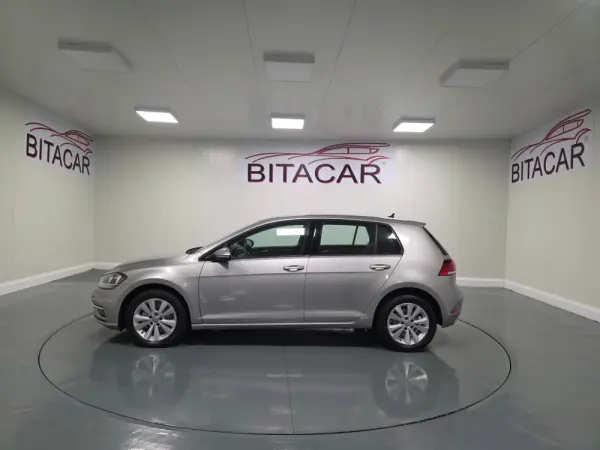 Volkswagen Golf 1.6 TDI CONFORTLINE 20