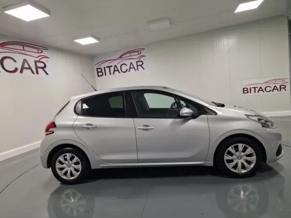 Peugeot 208 1.6 BlueHDi Active 3