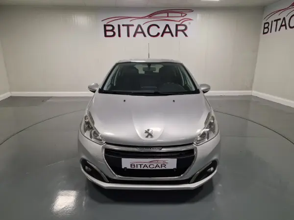 Peugeot 208 1.6 BlueHDi Active 8