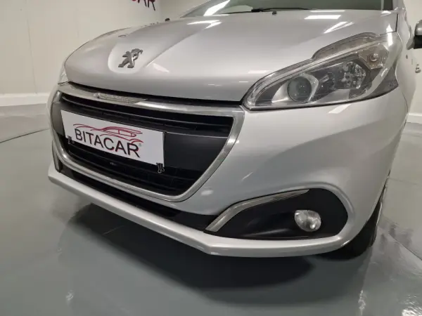 Peugeot 208 1.6 BlueHDi Active 9