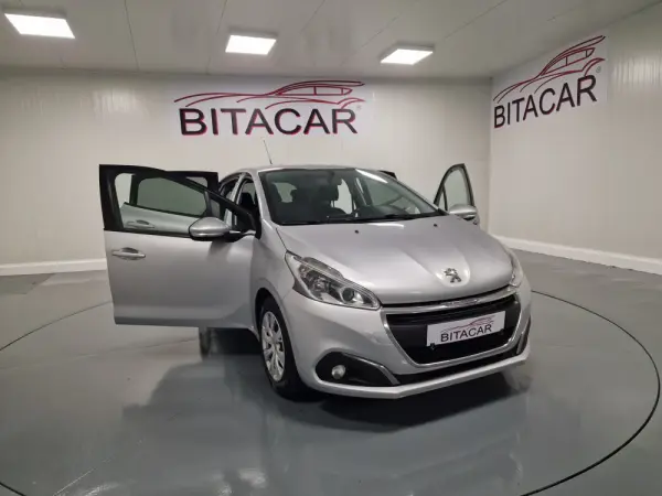 Peugeot 208 1.6 BlueHDi Active 13