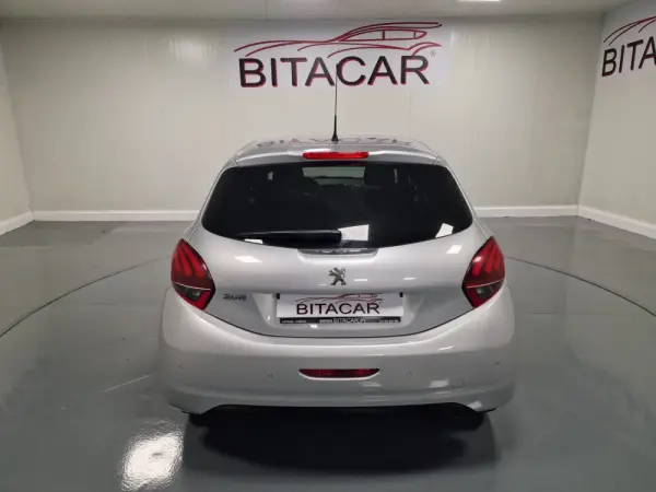 Peugeot 208 1.6 BlueHDi Active 25