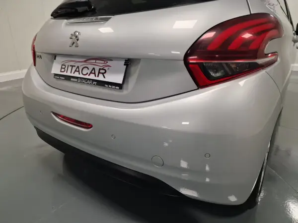 Peugeot 208 1.6 BlueHDi Active 26