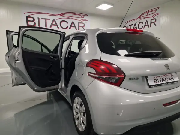 Peugeot 208 1.6 BlueHDi Active 31