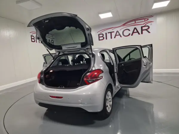Peugeot 208 1.6 BlueHDi Active 39