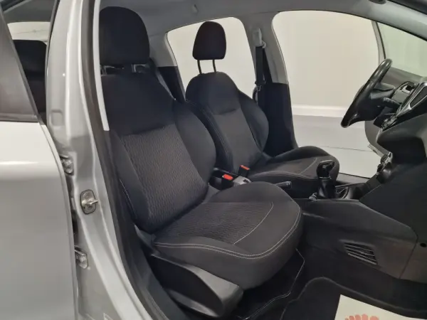 Peugeot 208 1.6 BlueHDi Active 53