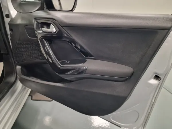 Peugeot 208 1.6 BlueHDi Active 54