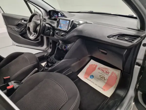 Peugeot 208 1.6 BlueHDi Active 56