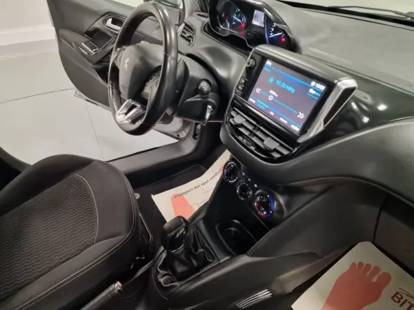 Peugeot 208 1.6 BlueHDi Active 59