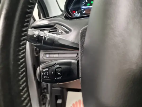 Peugeot 208 1.6 BlueHDi Active 69
