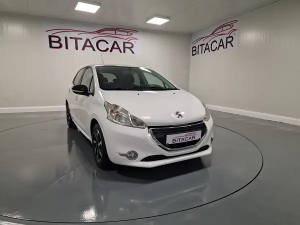 Peugeot 208 1.4 HDi Active 1