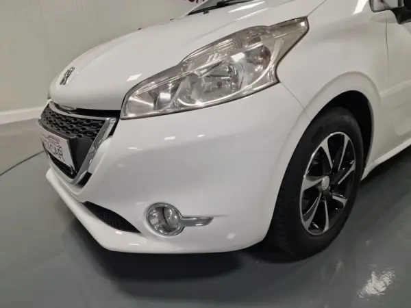 Peugeot 208 1.4 HDi Active 11