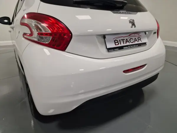 Peugeot 208 1.4 HDi Active 22
