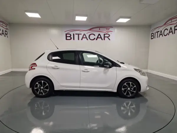 Peugeot 208 1.4 HDi Active 27