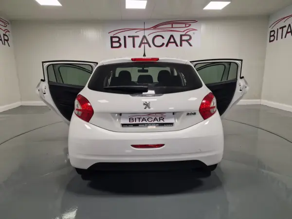 Peugeot 208 1.4 HDi Active 33