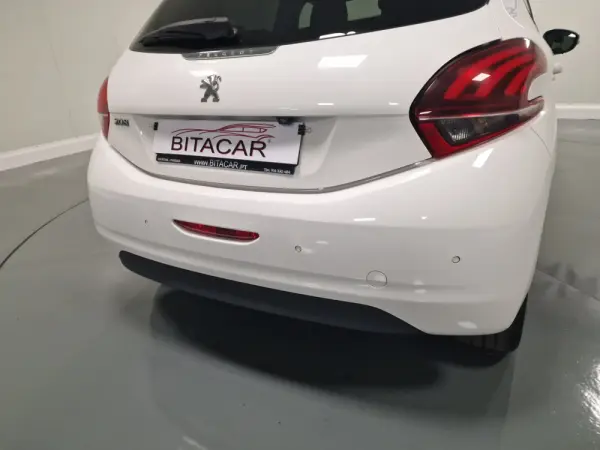 Peugeot 208 1.6 BlueHDi Style 20