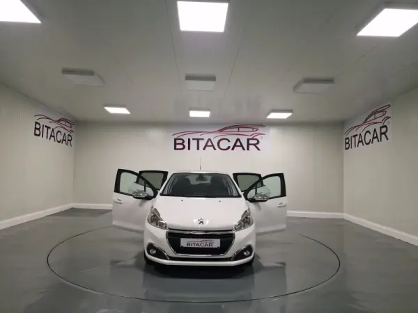 Peugeot 208 1.6 BlueHDi Style 27