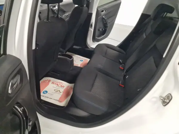 Peugeot 208 1.6 BlueHDi Style 53