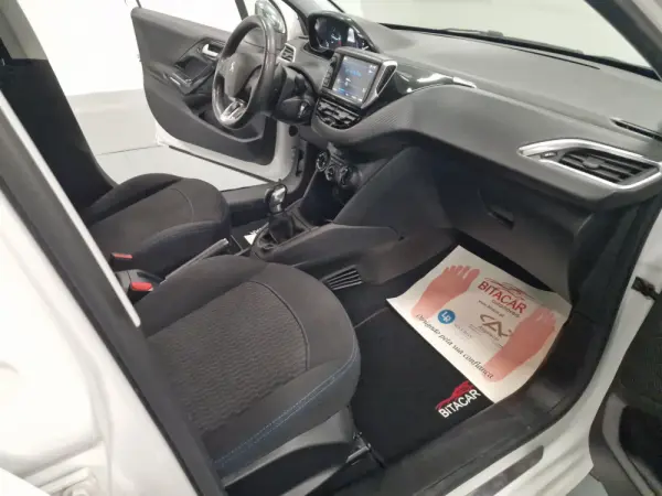 Peugeot 208 1.6 BlueHDi Style 66