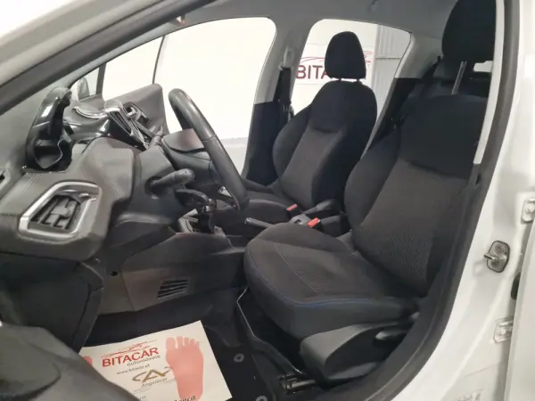 Peugeot 208 1.6 BlueHDi Style 71