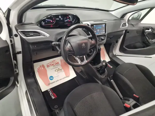 Peugeot 208 1.6 BlueHDi Style 75