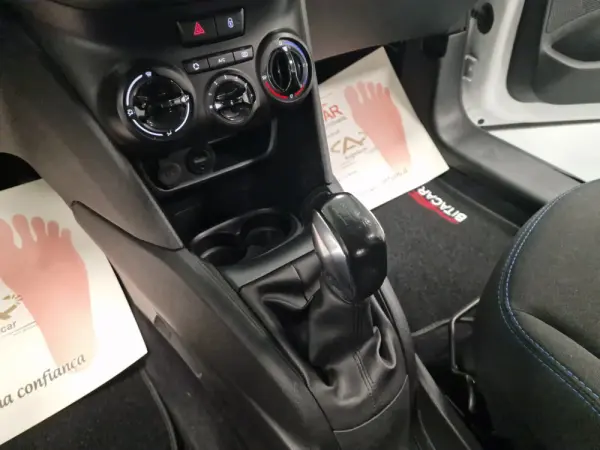 Peugeot 208 1.6 BlueHDi Style 93