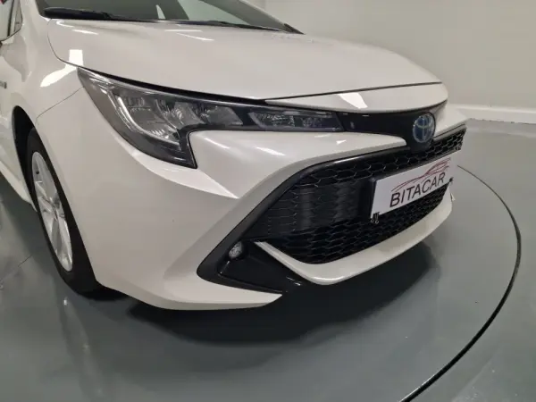 Toyota Corolla Touring Sports 1.8 Hybrid Comfort+P.Sport 2
