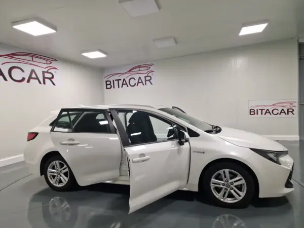 Toyota Corolla Touring Sports 1.8 Hybrid Comfort+P.Sport 10